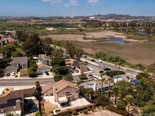 5289 Alamosa Park Dr, Oceanside CA  92057-6313 exterior