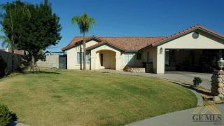 2313 River Ct, Delano, CA 93215-4738