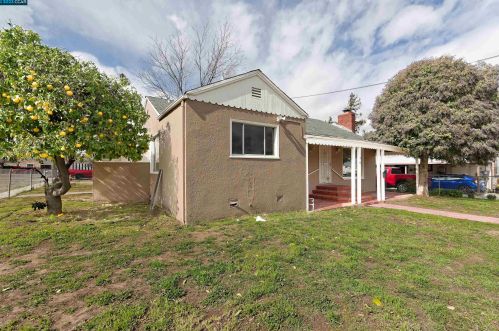 196 Cleveland Ave, West Pittsburg, CA 94565-3303