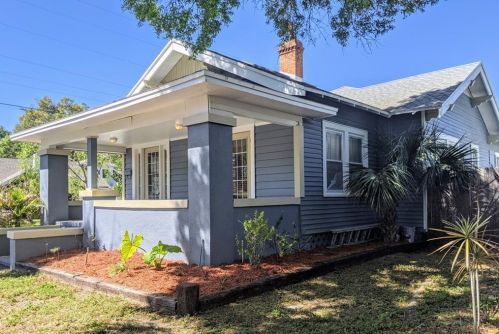 935 21st Ave, Saint Petersburg, FL 33704-3217