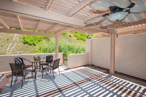 17977 Avenida Alozdra, San Diego CA 92128-1570 exterior