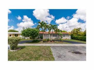 212 102nd Ave, Miami, FL 33174-1814
