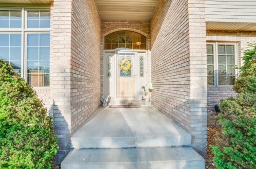 2633 Camelot Dr, Dyer, IN 46311-2080