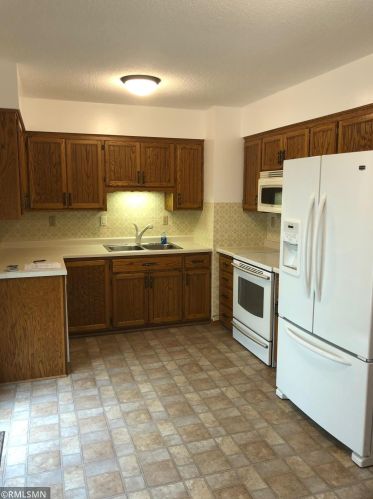 1419 13th St, Saint Cloud, MN 56304-1927