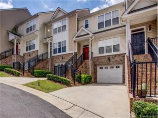 6045 Champions Crest Dr, Charlotte, NC 28269-6252