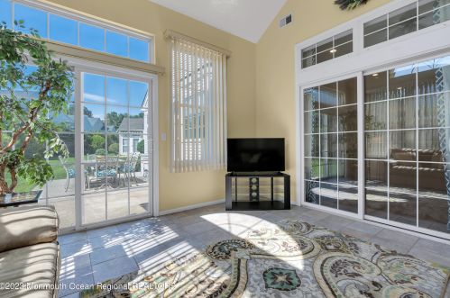 11 Dawnwinds Ct, Lakewood NJ  08701-7517 exterior