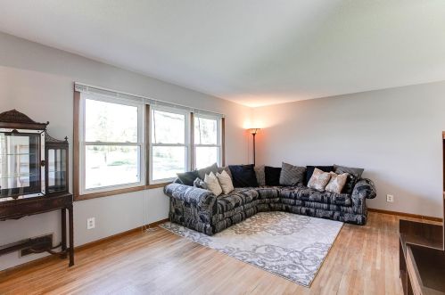 3608 Jordan Ave, Minneapolis, MN 55427-1633
