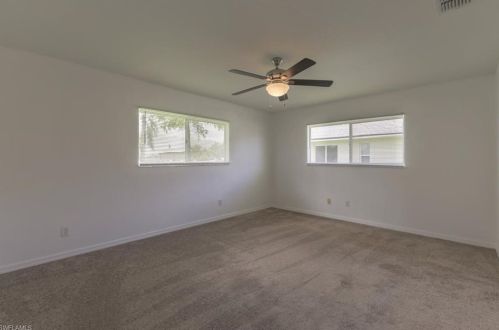 2822 10 Ter, Cape Coral FL  33993-5702 exterior