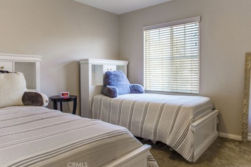 1172 Shooting Star Dr, Beaumont CA  92223-8437 exterior