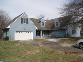 68 Main St, Alloway, NJ 08001-2004