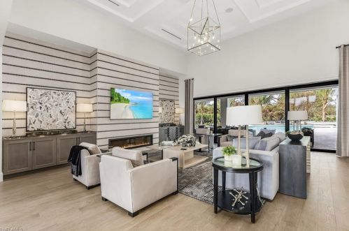 81 North St, Naples FL  34108-2921 exterior