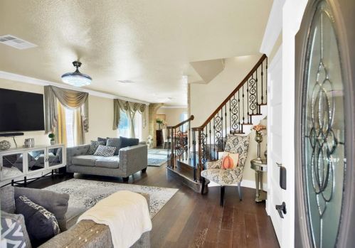 18205 Great Falls Dr, Webberville, TX 78653-4662