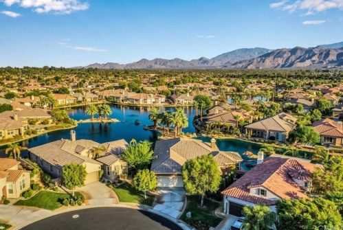 9 Loch Ness Lake Ct, Rancho Mirage CA  92270-5811 exterior