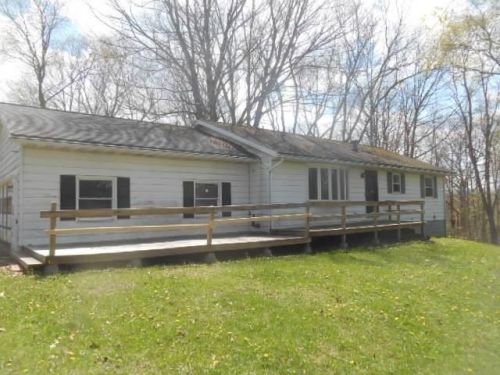 19871 Brown Rd, Saegertown, PA 16433-6001