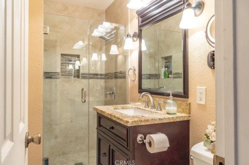 915 Orange Grv Ave, Colton CA  92324-2638 exterior