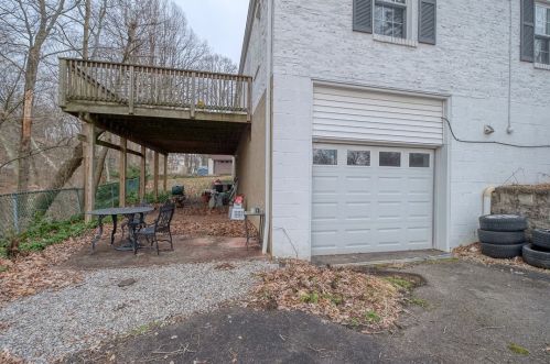 10 Oakwood Ter, Oakmont PA  15139-1016 exterior