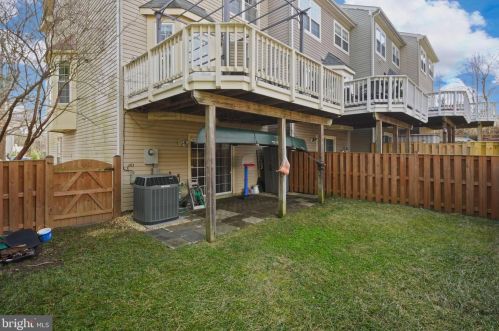 7360 Old Pohick Way, Lorton VA  22079-1564 exterior