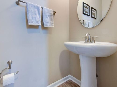 4826 Lakeview Ct, South Lebanon OH  45065-1458 exterior