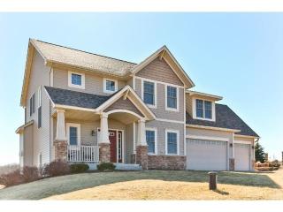 831 Riley Ln, Hudson, WI 54016-3028