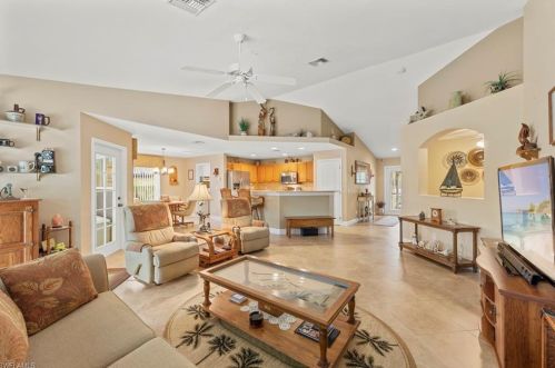 1609 20th Ave, Cape Coral FL  33991-3133 exterior