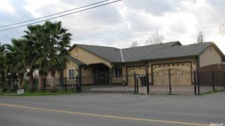 5033 Dry Creek Rd, Sacramento, CA 95838-1907