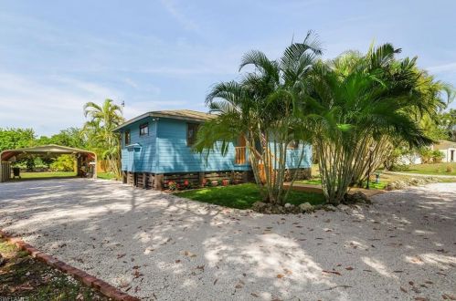 4832 Courtney Rd, Saint James City, FL 33956-2923