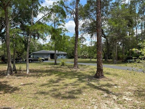 3405 29th Ave, Naples, FL 34117-8421