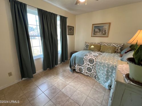 30 Burlington Cir, Beaufort SC  29906-8538 exterior