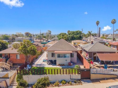 3231 Webster Ave, San Diego, CA 92113-1538