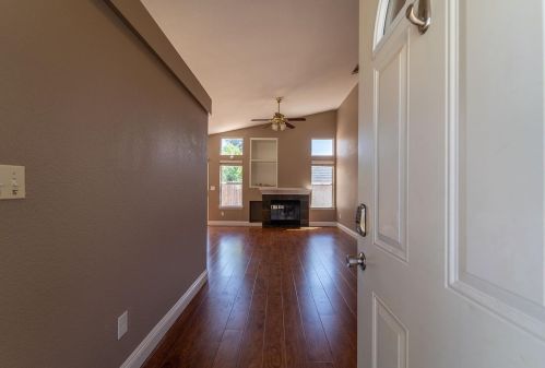 4924 Apple Farm Ln, Salida CA  95368-9000 exterior