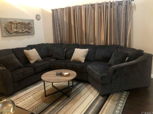 3860 Owens River Ln, Ontario, CA 91761-0216