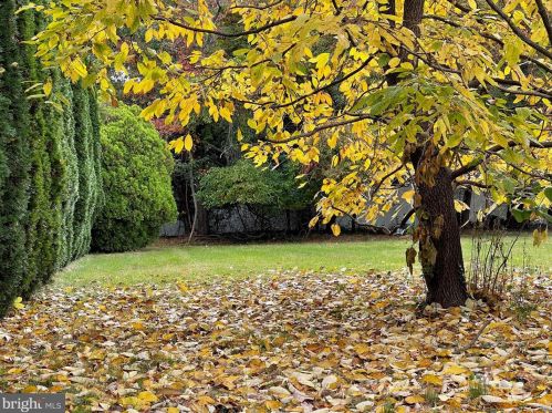 1769 Farmview Rd, Prospectville PA 19002-2910 exterior