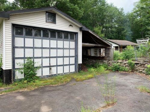 336 Pond Rd, Woodridge, NY 12789-5641