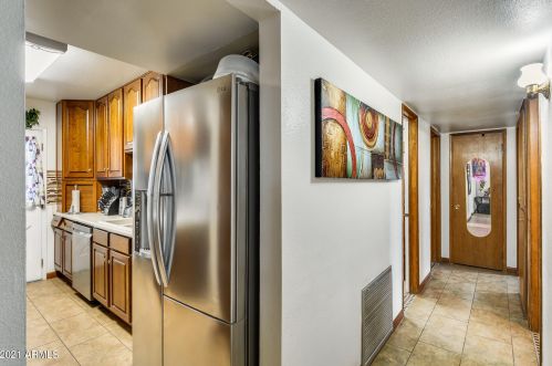 3741 Cactus Wren Dr, Phoenix AZ 85051-8186 exterior