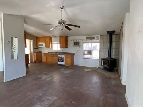 22067 Amerigo Rd, Oro Grande, CA 92368-9514