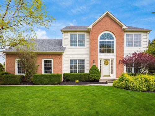2463 Meadowshire Rd, Galena, OH 43021-9240