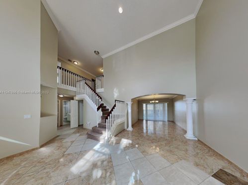 2856 176th Ter, Hollywood, FL 33029-5557