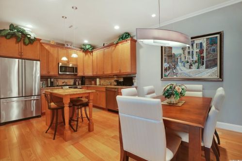 1323 Roosevelt Way, Westbury, NY 11590-6688
