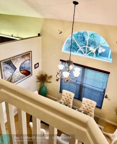 13121 45 Dr, Hollywood FL 33027-3160 exterior