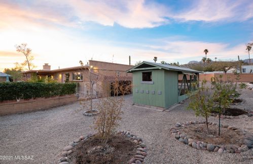 7552 Knollwood Cir, Tucson AZ 85750-2325 exterior