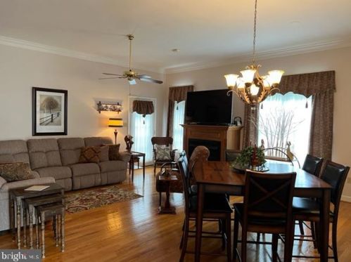 202 Fairground Rd, Woodstock, VA 22664-1104