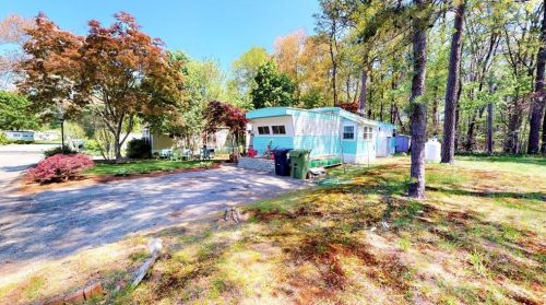 65 Linda Dr, Coventry RI  02816-7026 exterior