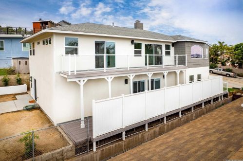 3436 Baker St, San Diego, CA 92117-6018
