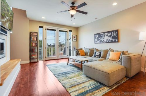 911 27 St, San Diego CA 92102-1013 exterior