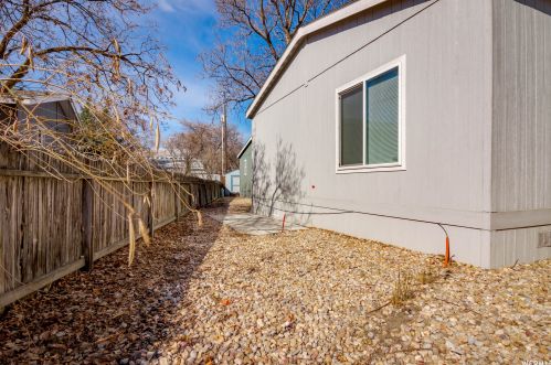 236 Crusader Dr, Salt Lake City UT  84107-2707 exterior