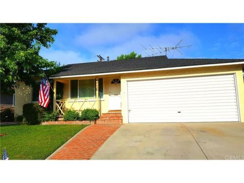 4853 Lomina Ave, Lakewood, CA 90713-2332
