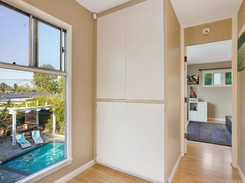 6520 Rosebay St, Long Beach CA  90808-4057 exterior