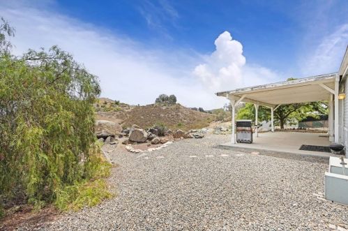 33276 Homestead Ln, Wildomar CA  92595-9169 exterior