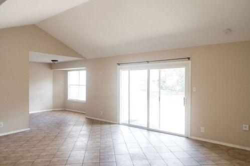 6400 Craigwood Cir, Austin TX  78725-1019 exterior