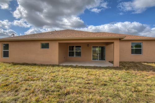 3274 Hambrick St, Fort Pierce, FL 34953-4640